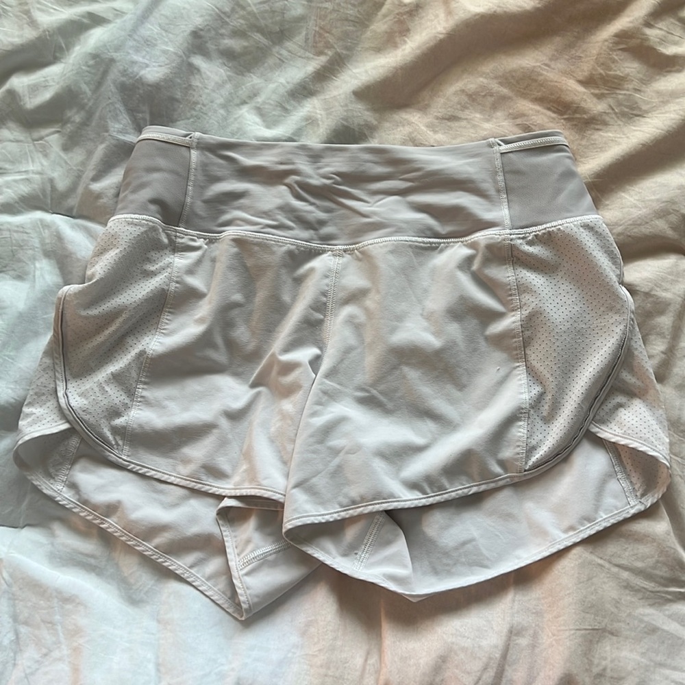 White lululemon shorts